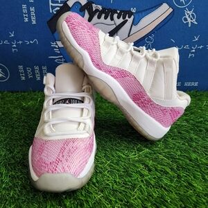 Nike Jordan 11 Low Pink White Snakeskin. Womens Size 5 3.5Y